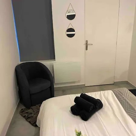 Entier 3p Proche Centre Apartamento